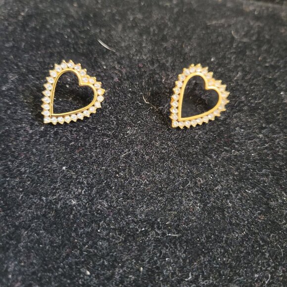 Monet Gold tone Heart Earrings - Picture 1 of 3